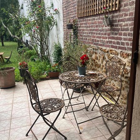 Studio Avec Terrasse Sur Jardin 丰特奈·索斯·博伊斯 外观 照片